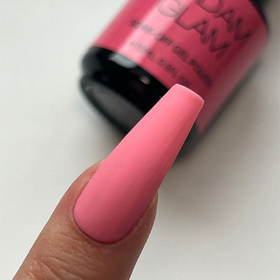 Madam_Glam_Creme_Soak_Off_Gel_The_Core_Red