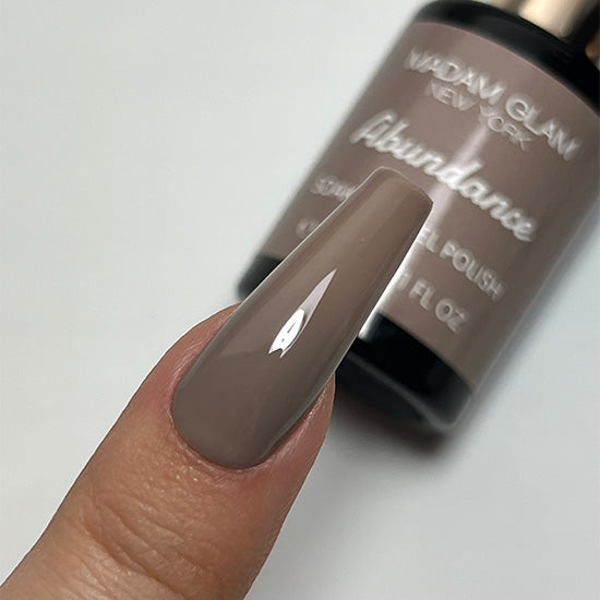 Madam_Glam_Abundance_Korean_Grey_Syrup_Soak_off_Gel