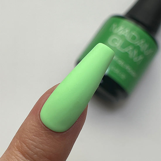 Madam_Glam_Creme_Soak_Off_Gel_Pastel_Green_Little_Secret