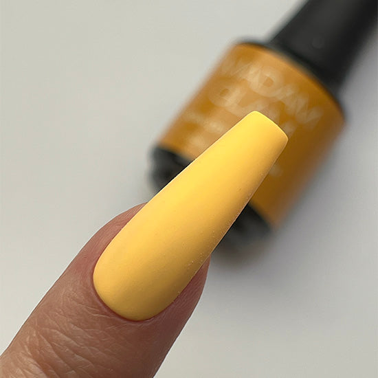 Madam_Glam_Creme_Soak_Off_Gel_Yellow_Lucky_Charm
