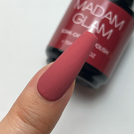 Madam_Glam_Soak_Off_Gel_Red_Witching_Hour
