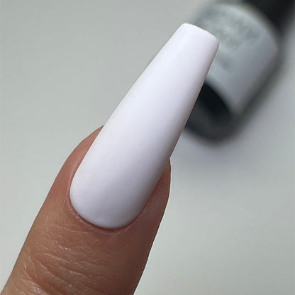 Madam_Glam_Creme_Soak_Off_Gel_White_Loyal