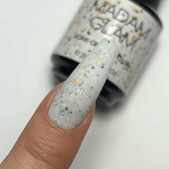 Madam_Glam_Soak_Off_Gel_Creme_Glittery_Glimpse_of_Light