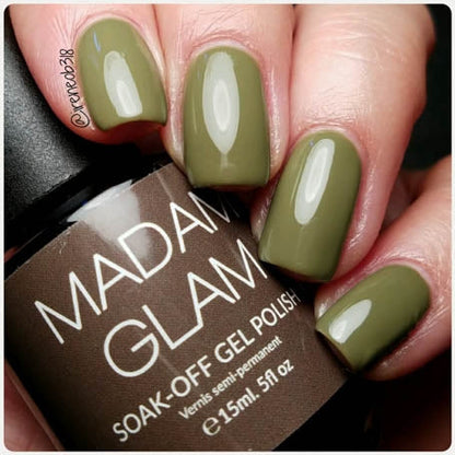 Soak_Off_Gel_Madam_Glam_Green_Down_on_Earth