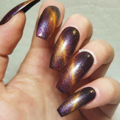 Soak_Off_Gel_Madam_Glam_Purple_Gold_Pandora